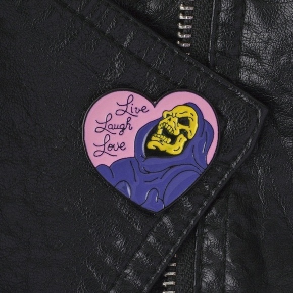 “Live Laugh Love” pin 💀 - Picture 4 of 7